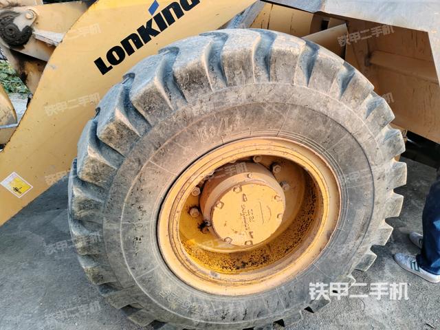 右前輪(行走機(jī)構(gòu)) 右前輪(行走機(jī)構(gòu))