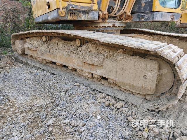 左側(cè)履帶整體?（行走機(jī)構(gòu)）