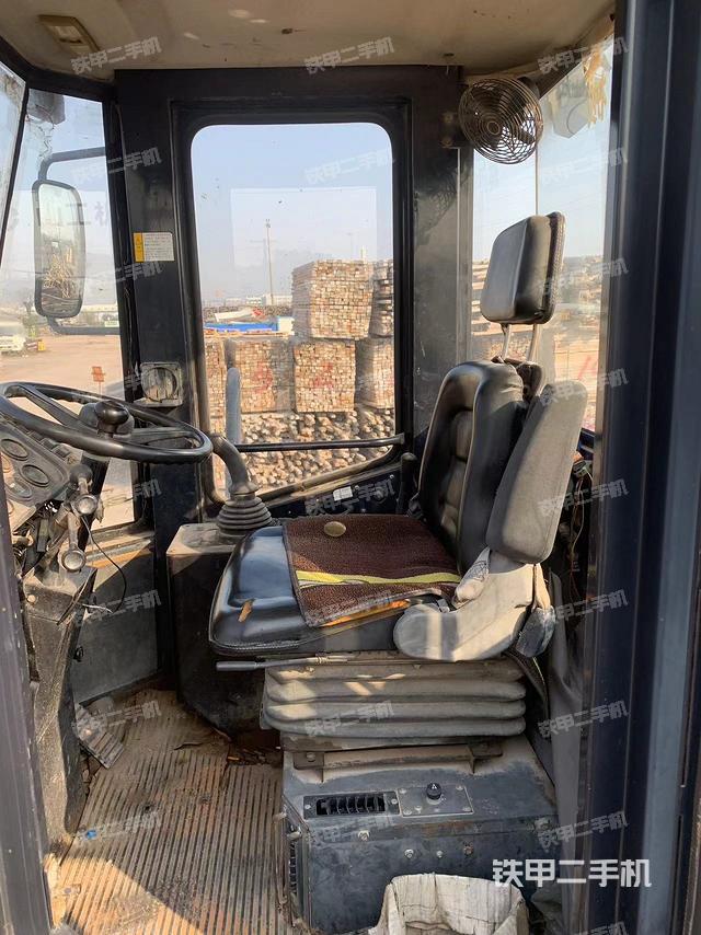 驾驶室工作台（整机外观及大件）