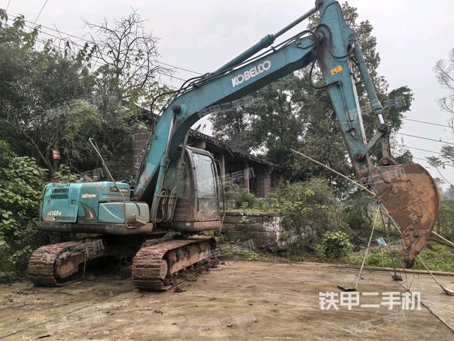 右前45(整機(jī)外觀) 右前45(整機(jī)外觀)