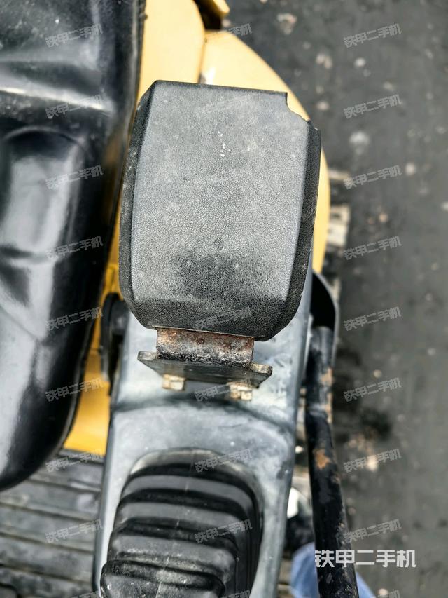 座椅左側(cè)控制臺(tái)/音響/含左手柄（駕駛室部分）