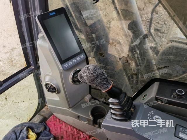 顯示屏?(駕駛室部分) 顯示屏?(駕駛室部分)
