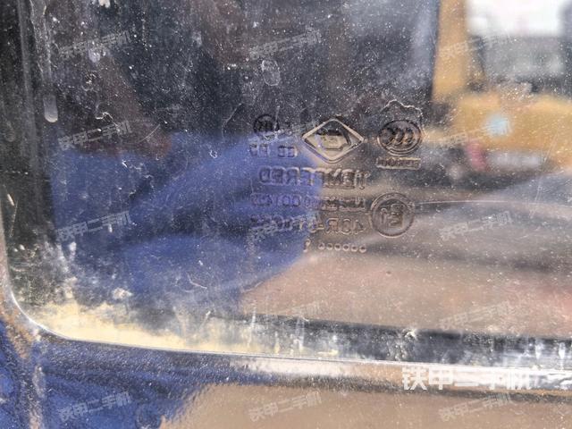 后窗玻璃角標(biāo)(駕駛室部分) 后窗玻璃角標(biāo)(駕駛室部分)