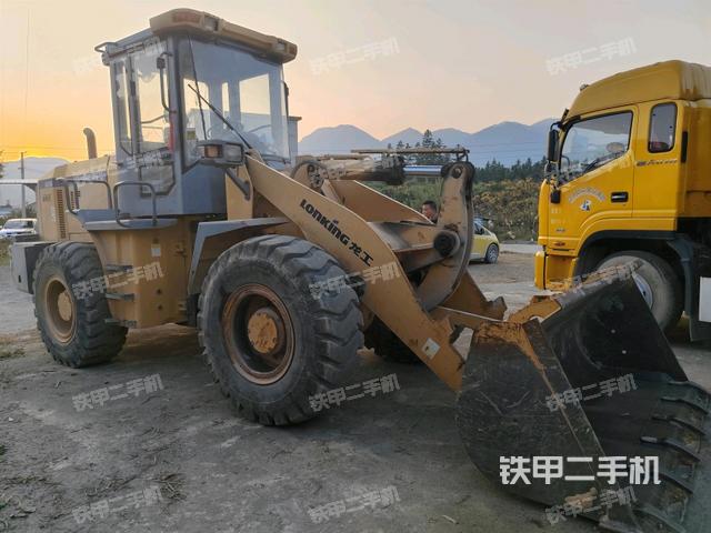 右后45°(整機(jī)外觀) 右后45°(整機(jī)外觀)