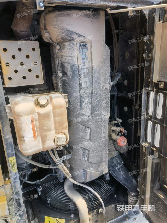 發(fā)動機整體俯視(整機外觀) 發(fā)動機整體俯視(整機外觀)