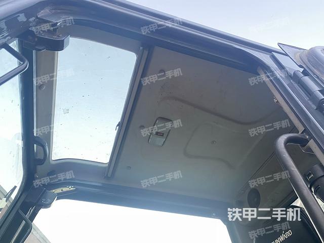 頂棚整體（駕駛室部分）