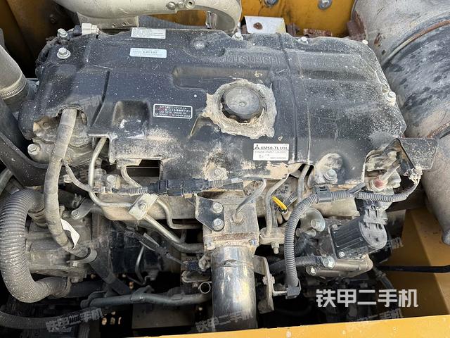 發(fā)動(dòng)機(jī)室（上車部件）