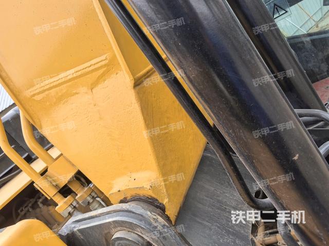 大臂根部?斜視(工作和回轉(zhuǎn)裝置) 大臂根部?斜視(工作和回轉(zhuǎn)裝置)