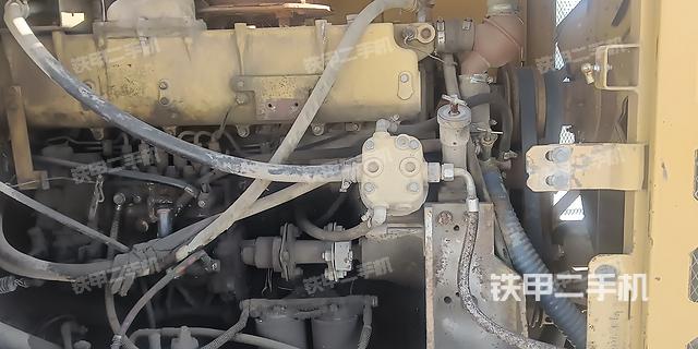 發(fā)動機左側(cè)（整機外觀及大件）