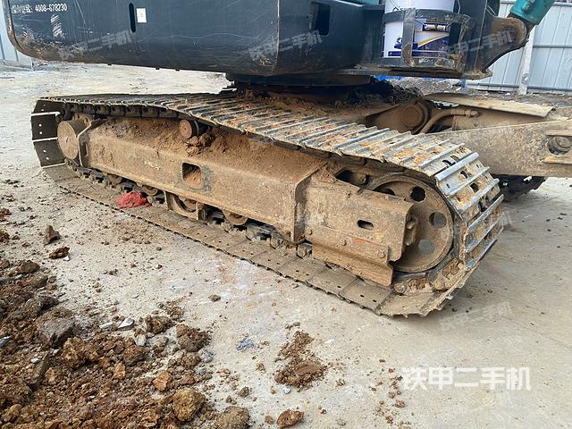 右側(cè)履帶整體?（行走機(jī)構(gòu)）