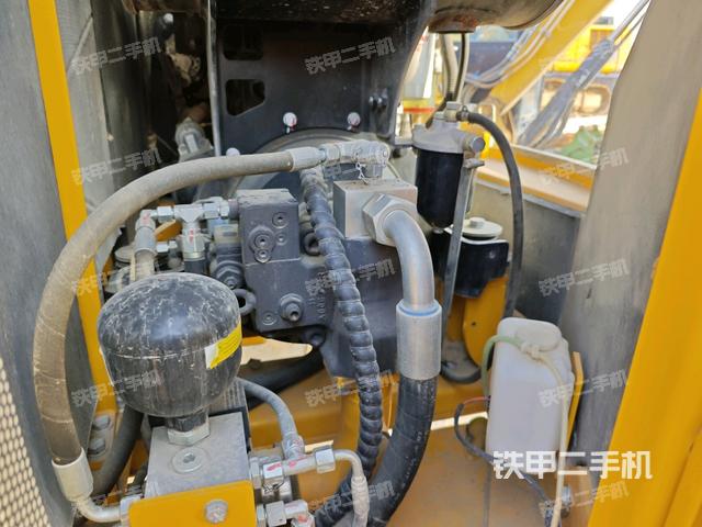 液壓泵室（大件艙室）