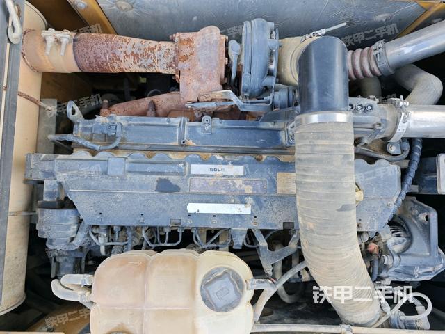 氣門室蓋螺絲特寫（上車部件）