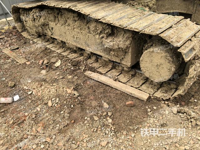 左側(cè)履帶整體?(行走機構(gòu)) 左側(cè)履帶整體?(行走機構(gòu))