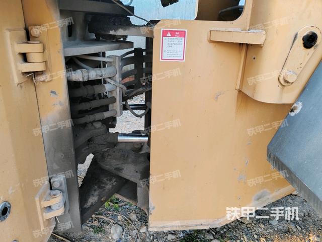 后驅(qū)動(dòng)橋(液壓/傳動(dòng)系統(tǒng)) 后驅(qū)動(dòng)橋(液壓/傳動(dòng)系統(tǒng))