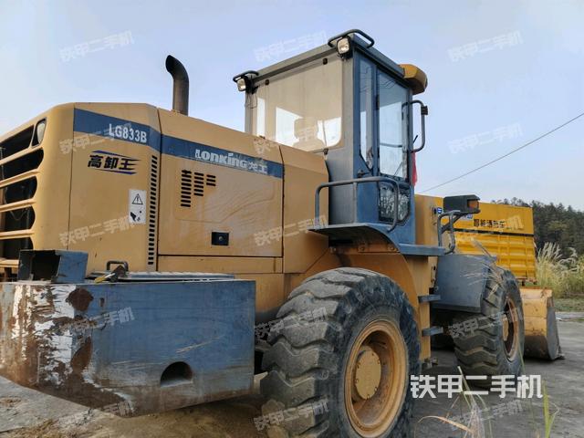 右前45°(整機(jī)外觀) 右前45°(整機(jī)外觀)