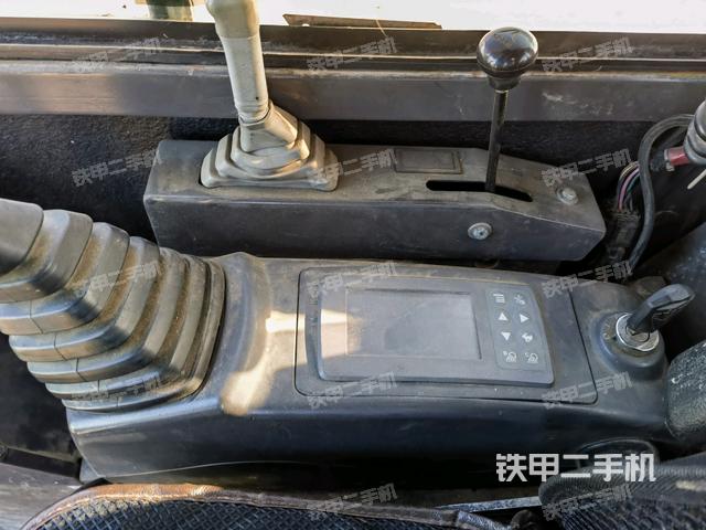 顯示屏?(駕駛室部分) 顯示屏?(駕駛室部分)