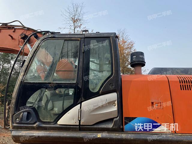 駕駛室正側(cè)（駕駛室部分）