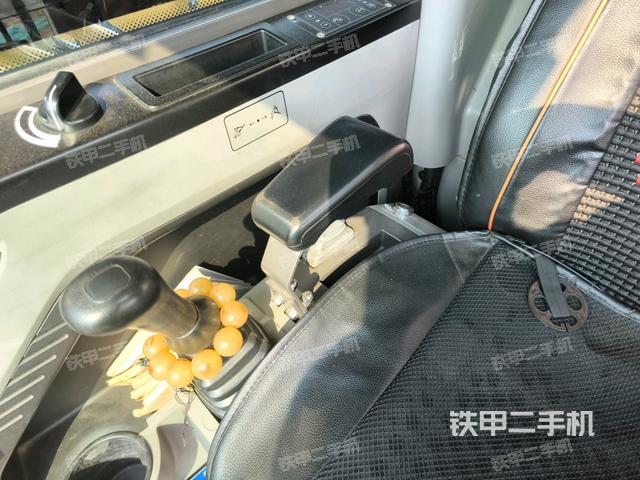 頂棚整體（駕駛室部分）