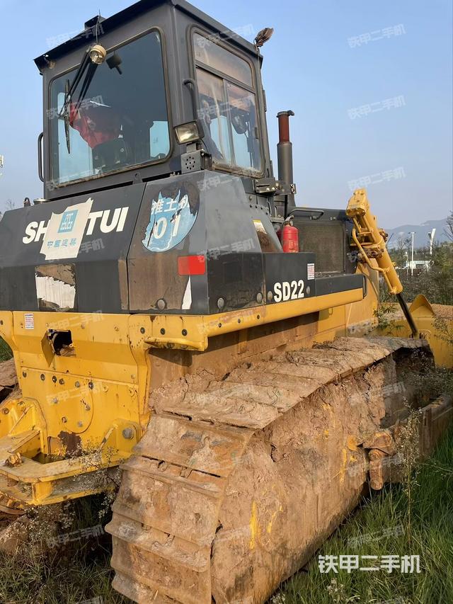 整機左側(設備外觀及核心部件) 整機左側(設備外觀及核心部件)