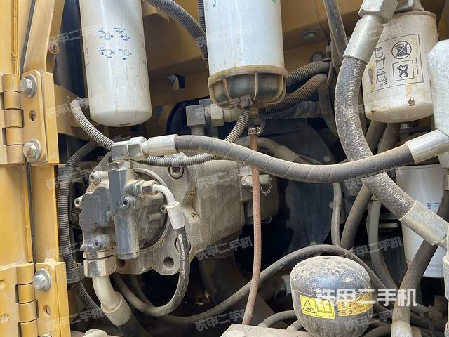 液壓泵斜45?右（大件艙室）