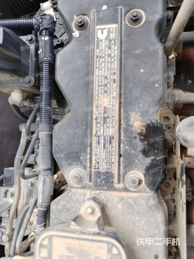 氣門室蓋螺絲特寫(上車部件) 氣門室蓋螺絲特寫(上車部件)