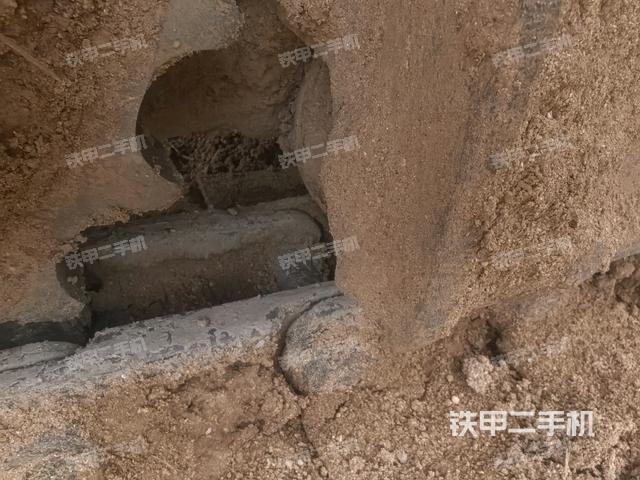 右側(cè)行走馬達(dá)蓋板（行走機(jī)構(gòu)）