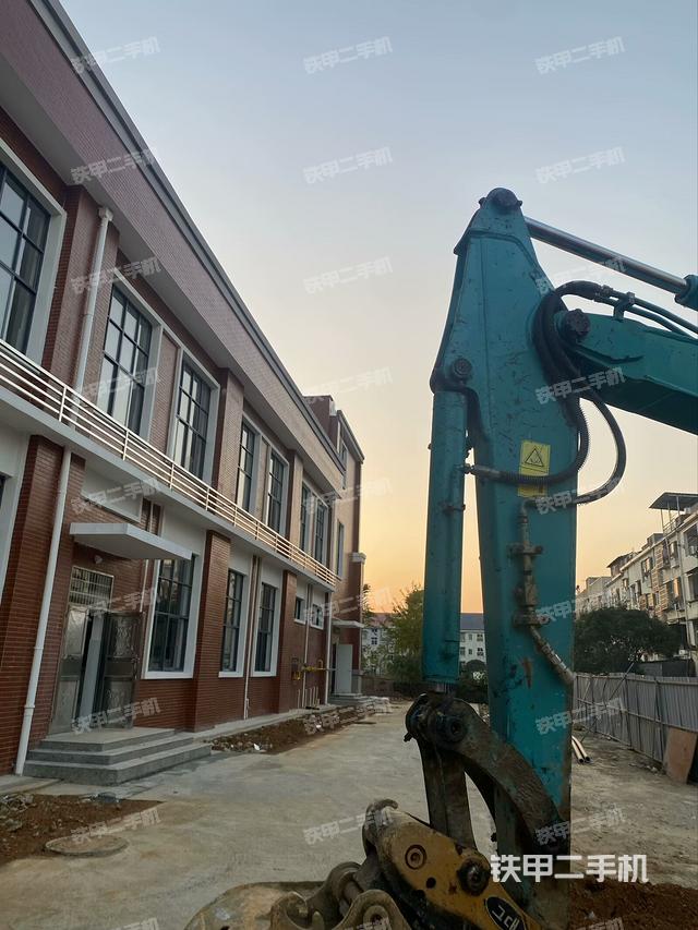 小臂整體左后（工作和回轉(zhuǎn)裝置）