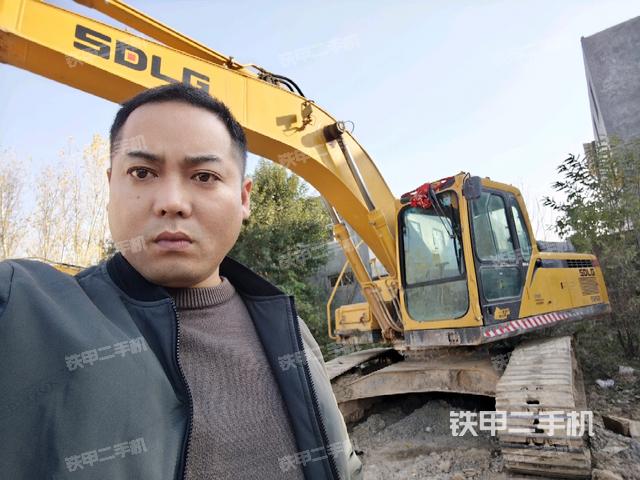 山东临工E6250F挖掘机的设备实拍-第1张实拍照片