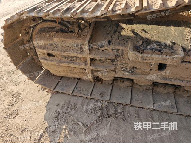 左導向輪(行走機構) 左導向輪(行走機構)