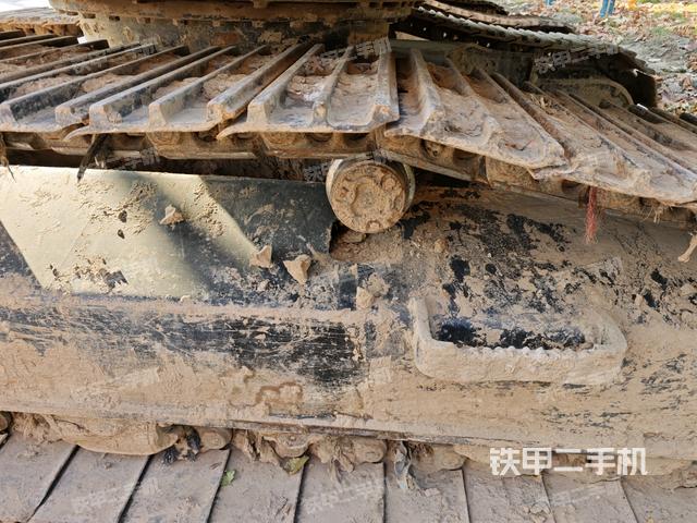 右側履帶整體(行走機構) 右側履帶整體(行走機構)