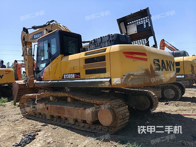 三一重工SY305H挖掘機(jī)
