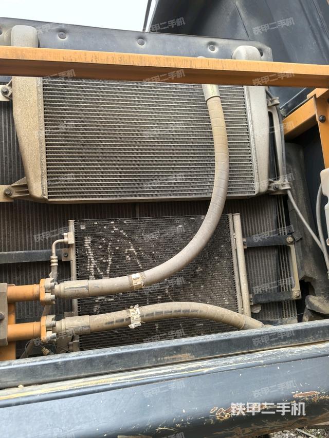 散熱器正面（大件艙室）