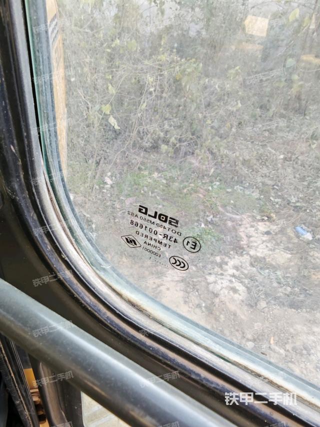 后窗玻璃角標(biāo)（駕駛室部分）