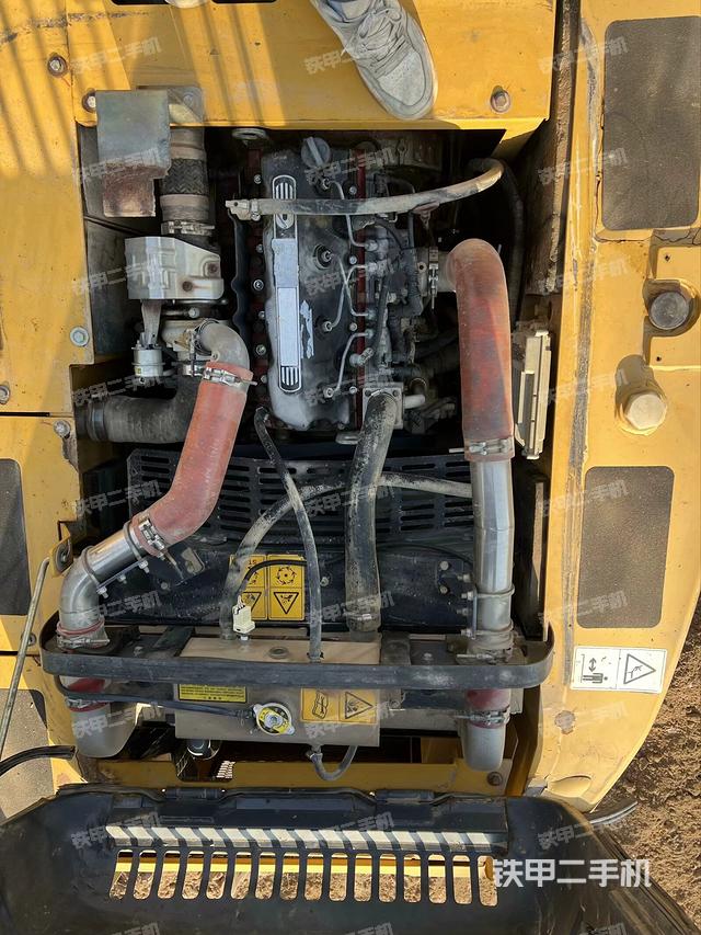 發(fā)動(dòng)機(jī)整體俯視(整機(jī)外觀) 發(fā)動(dòng)機(jī)整體俯視(整機(jī)外觀)