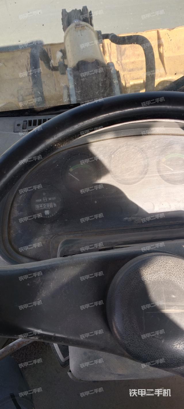 駕駛室操作臺（整機外觀及大件）