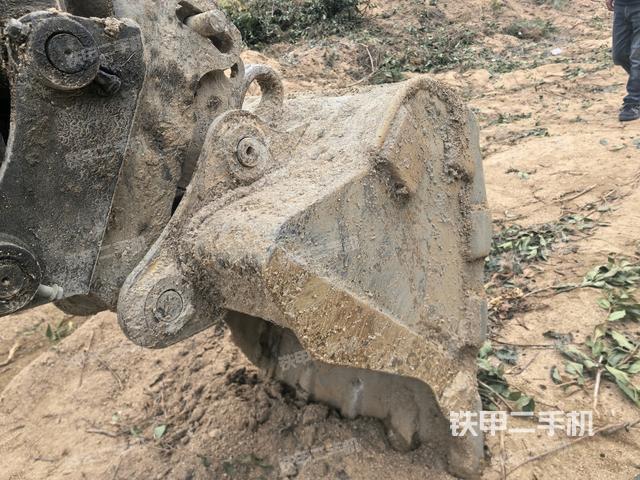 鏟斗45度（工作和回轉(zhuǎn)裝置）