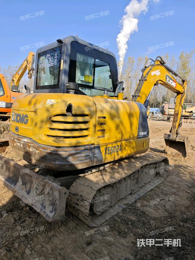 整機(jī)右后45°（整機(jī)外觀）