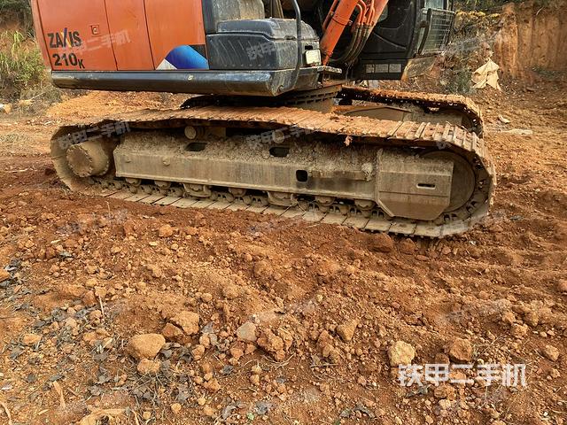 左側(cè)履帶整體?（行走機(jī)構(gòu)）