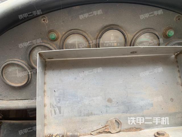 駕駛室操作臺（整機外觀及大件）