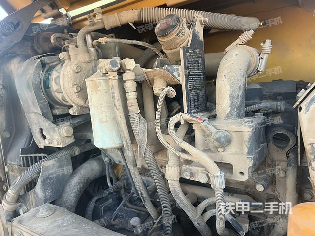 發(fā)動機(jī)整體俯視(整機(jī)外觀) 發(fā)動機(jī)整體俯視(整機(jī)外觀)