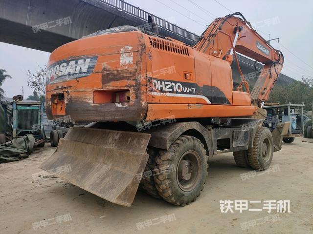 右后45（整機外觀）