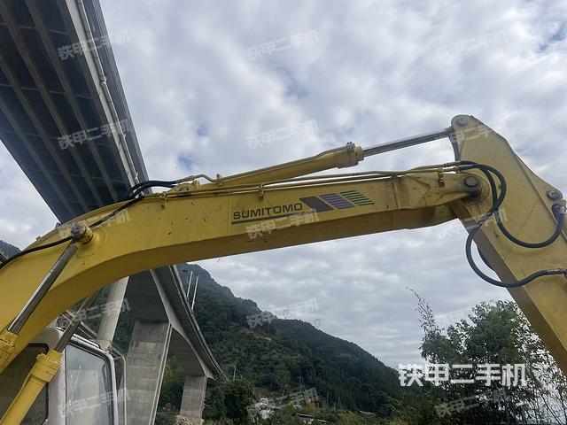 大臂油缸整體?豎拍（工作和回轉(zhuǎn)裝置）