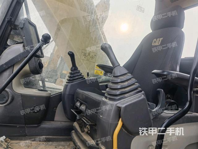 駕駛室整體（整機(jī)外觀）