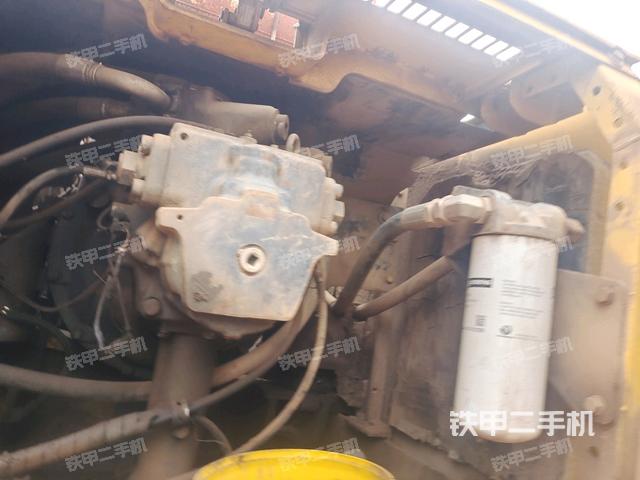 電瓶（大件艙室）