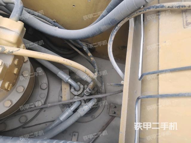 回轉(zhuǎn)馬達（上車部件）