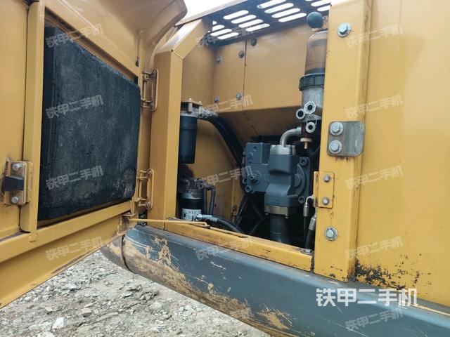 液壓泵室(大件艙室) 液壓泵室(大件艙室)