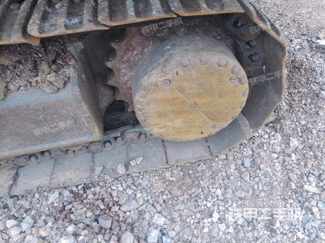 右驅(qū)動(dòng)輪（行走機(jī)構(gòu)）