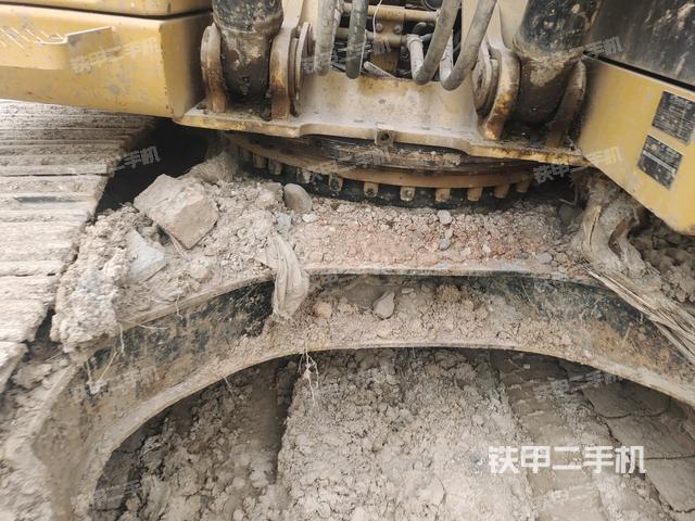 大臂背部俯視（工作和回轉(zhuǎn)裝置）