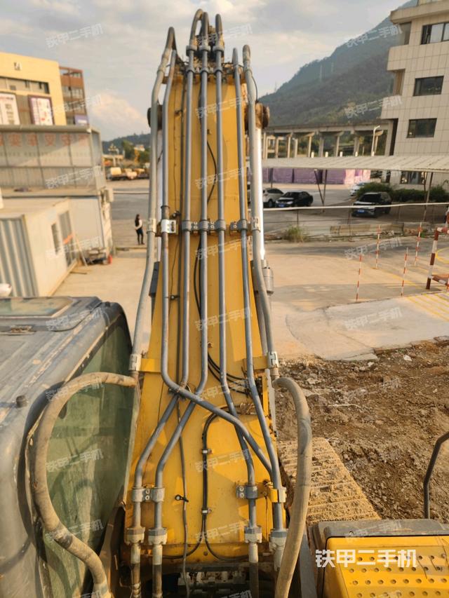 大臂根部?斜視（工作和回轉(zhuǎn)裝置）