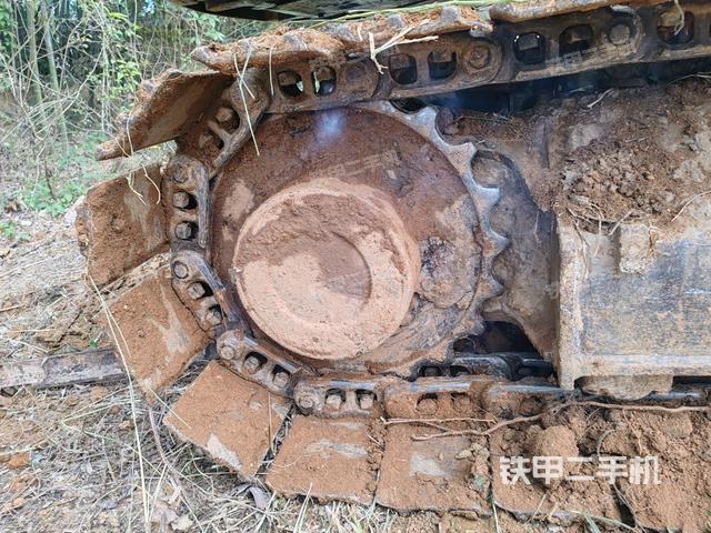 左驅(qū)動(dòng)輪（行走機(jī)構(gòu)）